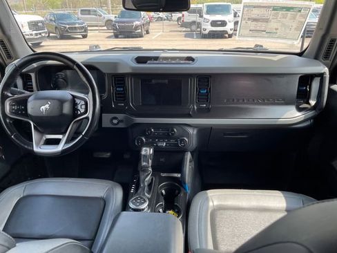 Used 2022 Ford Bronco Black Diamond w/ Sasquatch Package image 33