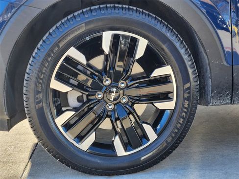 Certified 2023 Kia Telluride SX image 10