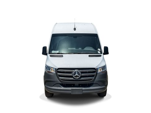 New 2024 Mercedes-Benz eSprinter 170 Cargo image 2