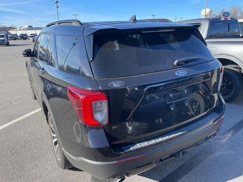 Used 2023 Ford Explorer ST-Line w/ Class IV Trailer Tow Package image 4