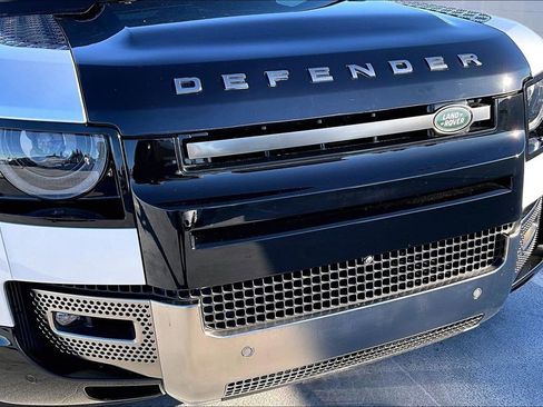 Certified 2024 Land Rover Defender 130 X image 32