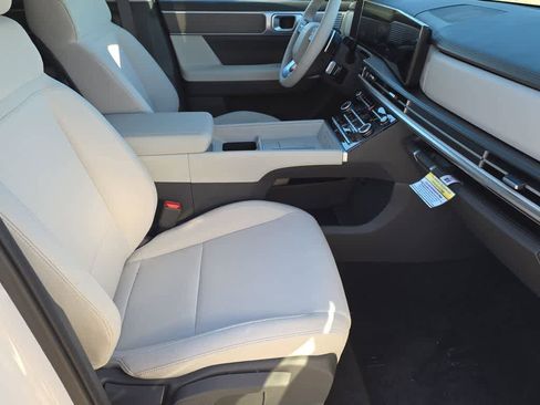 New 2026 Hyundai Santa Fe SE w/ Tow & Go Package FWD image 22