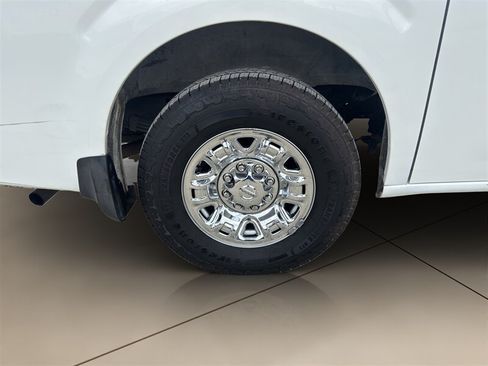 Used 2019 Nissan NV 3500 SL w/ Navigation Package RWD image 39