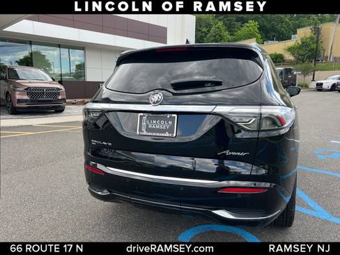 Used 2023 Buick Enclave Avenir AWD/4WD image 4