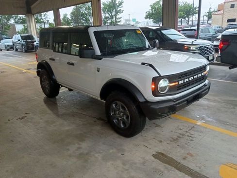 Used 2025 Ford Bronco Big Bend image 6