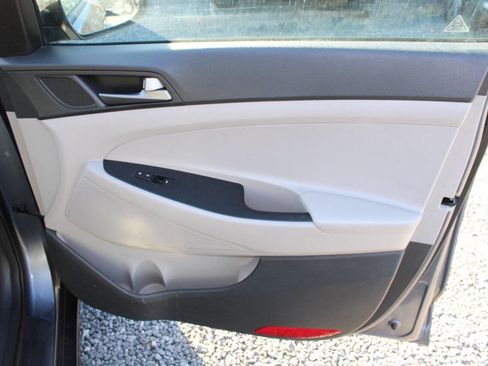 Used 2016 Hyundai Tucson SE w/ Option Group 02 image 21