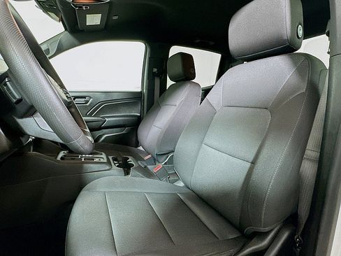 Used 2024 Chevrolet Colorado W/T image 10