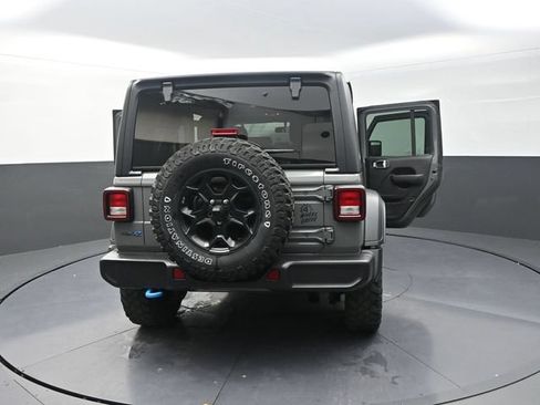 Used 2023 Jeep Wrangler Unlimited w/ Cold Weather Group AWD/4WD image 35