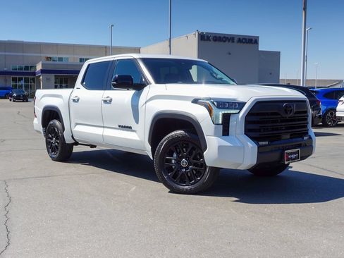 Used 2024 Toyota Tundra Limited AWD/4WD image 2