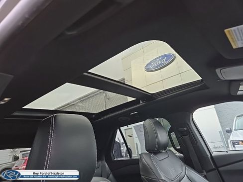 Used 2023 Ford Explorer ST w/ Equipment Group 401A image 27