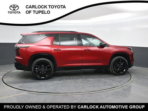 Used 2024 Chevrolet Traverse RS image 4