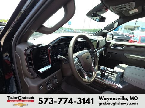 New 2026 Chevrolet Silverado 1500 RST w/ Convenience Package II AWD/4WD image 15