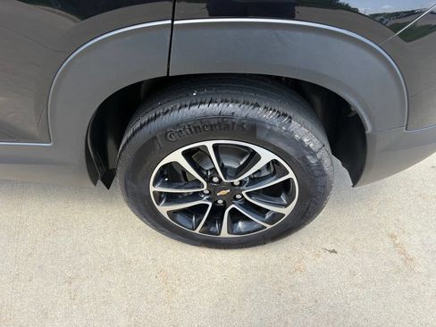 Used 2024 Chevrolet TrailBlazer LT w/ LT Cold Weather Package FWD image 44