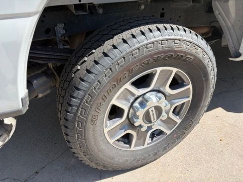 Used 2025 Ford F250 Lariat AWD/4WD image 17