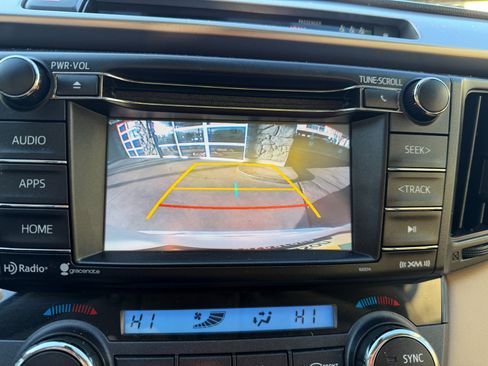 Used 2018 Toyota RAV4 XLE image 20