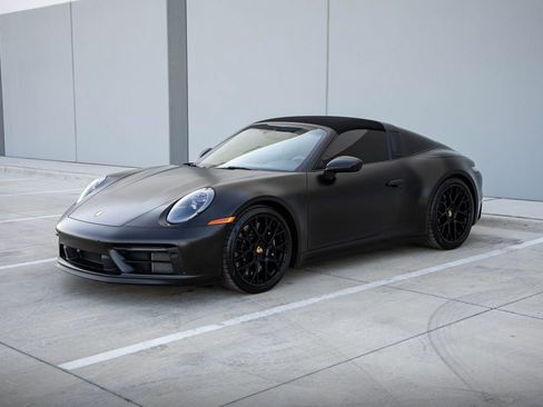 Used 2024 Porsche 911 Targa 4 GTS AWD/4WD image 36