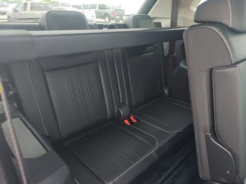 Used 2024 Volkswagen Tiguan Wolfsburg Edition image 7