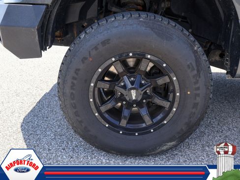 Used 2018 Ford F150 XLT AWD/4WD image 4