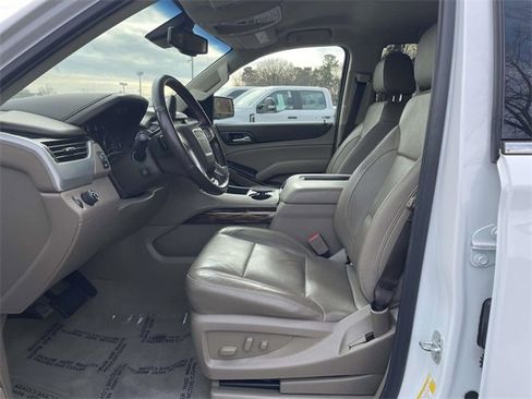 Used 2019 GMC Yukon XL SLT image 8