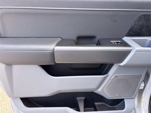 New 2026 Ford F250 XLT w/ XLT Premium Package image 19