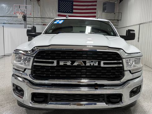 Used 2024 RAM 2500 Big Horn w/ Off Road Package image 4