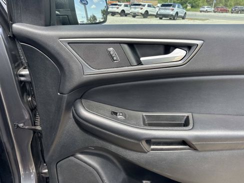 Used 2022 Ford Edge SE AWD/4WD image 14