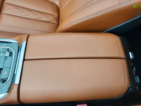 Used 2024 BMW X5 xDrive50e w/ Executive Package AWD/4WD image 49