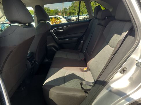 Certified 2025 Toyota RAV4 XLE AWD/4WD image 27