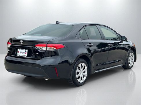 Certified 2025 Toyota Corolla LE image 5