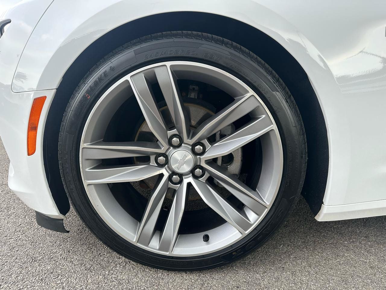 Used 2018 Chevrolet Camaro LT RWD image 15