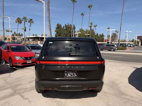 Used 2023 Rivian R1S Adventure AWD/4WD image 4