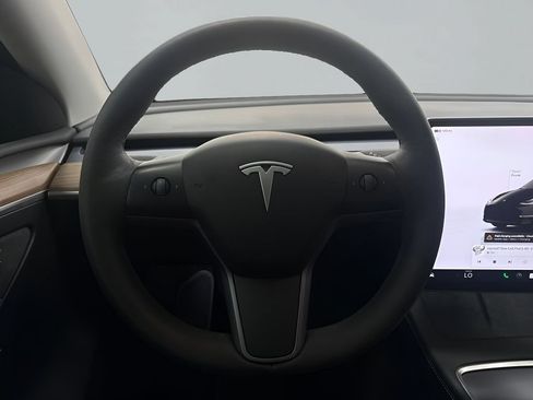 Used 2023 Tesla Model Y Long Range AWD/4WD image 17