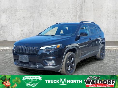 Used 2019 Jeep Cherokee Latitude Plus image 8