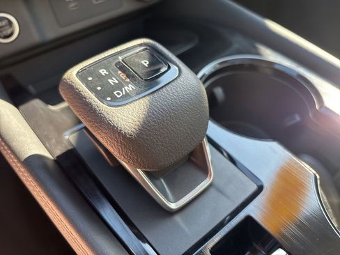 Certified 2021 Nissan Rogue SL w/ Premium Package AWD/4WD image 38