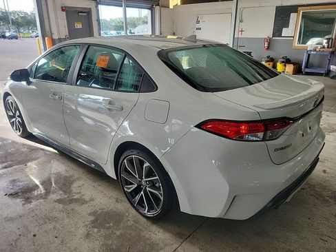 Used 2022 Toyota Corolla SE FWD image 4