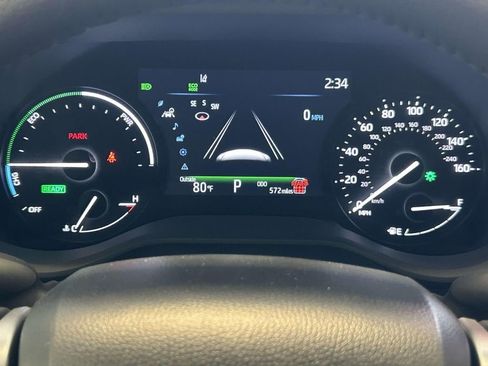 Used 2026 Toyota Sienna XLE FWD image 31