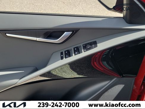 New 2026 Kia Niro EX FWD image 23