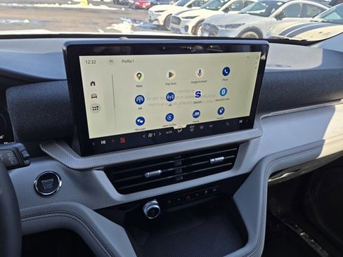 New 2026 Ford Explorer Active image 9