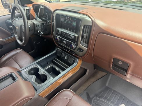 Used 2014 Chevrolet Silverado 1500 High Country w/ High Country Premium Package AWD/4WD image 27