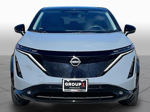 Used 2024 Nissan Ariya AWD image 3