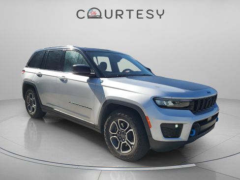 Certified 2022 Jeep Grand Cherokee Trailhawk image 5