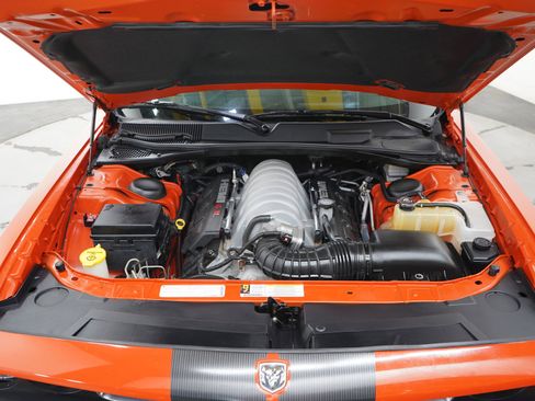 Used 2009 Dodge Challenger SRT8 RWD image 30