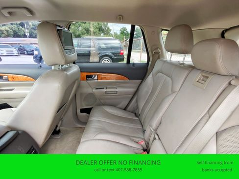 Used 2011 Lincoln MKX 2WD w/ Wood Pkg image 13