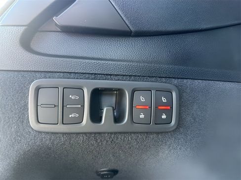 New 2025 Audi Q7 3.0T Premium Plus image 47