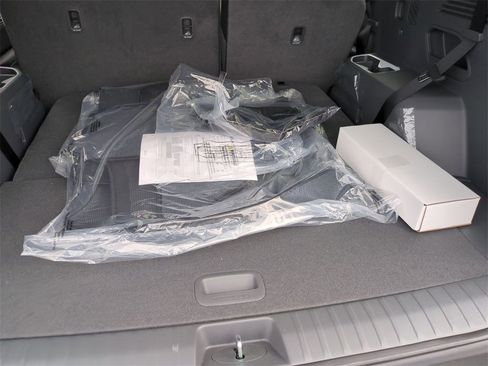 New 2026 Kia EV9 Light image 49