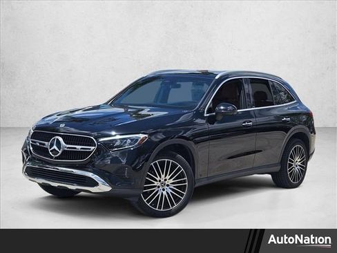 Used 2023 Mercedes-Benz GLC 300 image 1