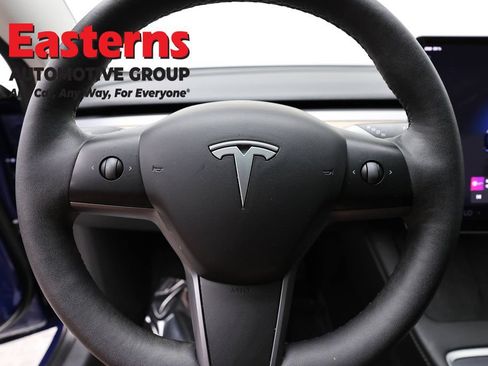 Used 2023 Tesla Model 3 Standard Range RWD image 10