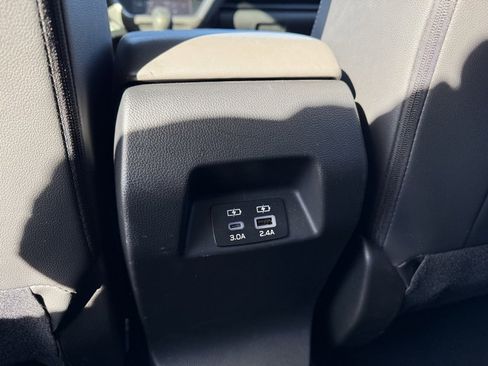 Used 2024 Subaru Crosstrek 2.0i Premium image 24