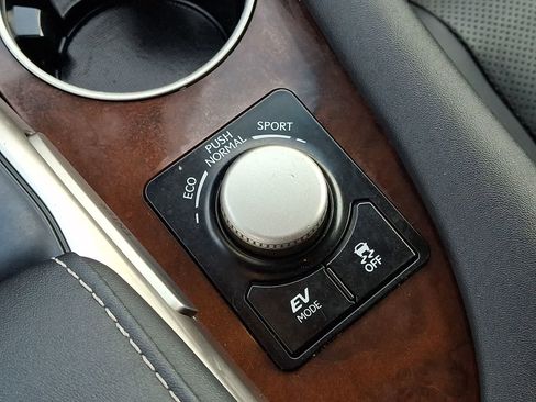 Used 2016 Lexus RX 450h AWD w/ Cold Weather Package image 27