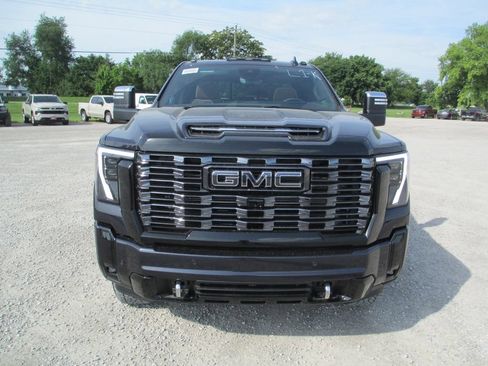 New 2026 GMC Sierra 2500 Denali Ultimate AWD/4WD image 12